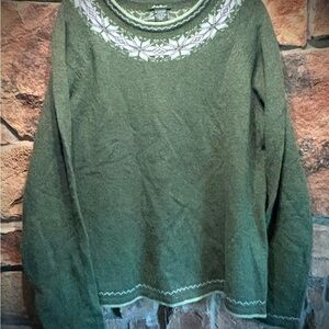 Eddie Bauer Green Crewneck Sweater with Fair Isle Yoke